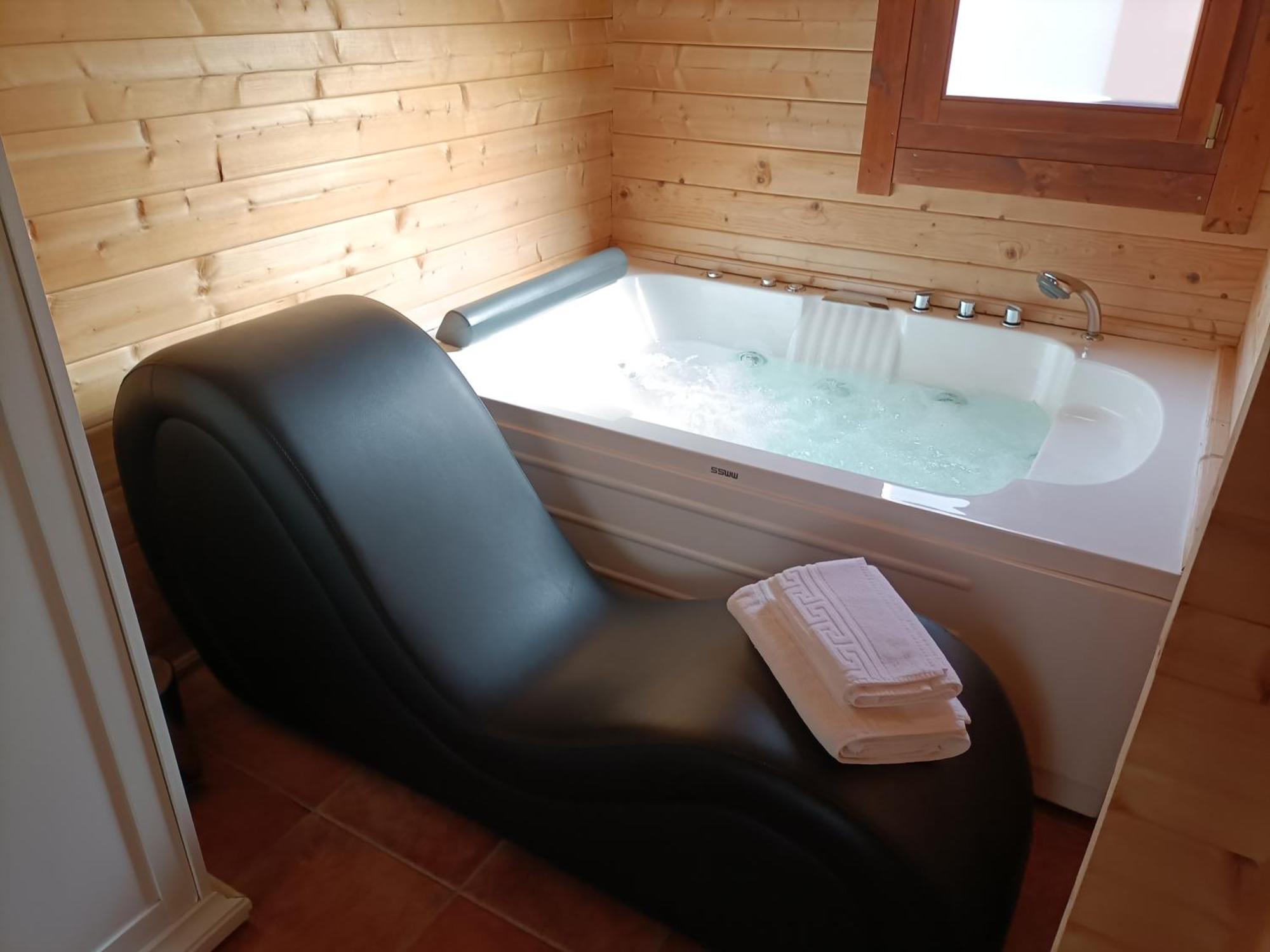 La Dehesilla De Toledo Escapada Romantica Jacuzzi Sillon Tantrico Cobisa Екстериор снимка